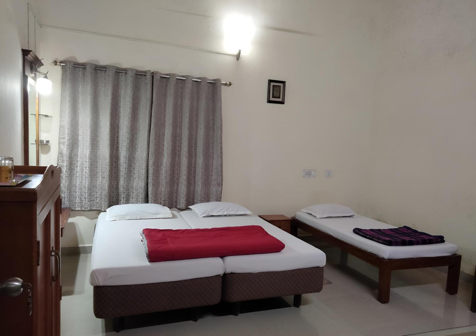 Prashanth Family Homestay Мадикери Экстерьер фото